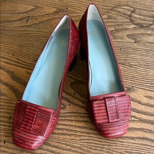Like NEW! Frances Valentine red embossed texture block heel leather bow  10